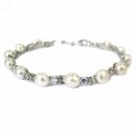 Elegant Fresh Water Pearl and Diamante Bracelet image