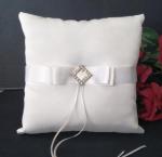 Ring Cushion - Pure Elegance Pillow with Diamante image
