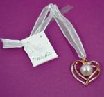 Charm with gold or silver heart and pearl image