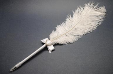 Wedding  Ostrich Feather Pen with Diamante Heart Image 1